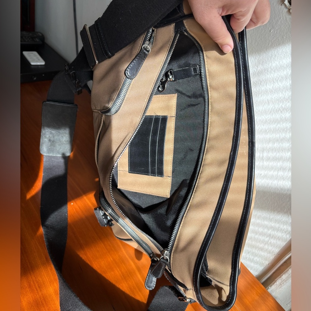 Coach Men's Messenger Bag - Picture 14 of 16